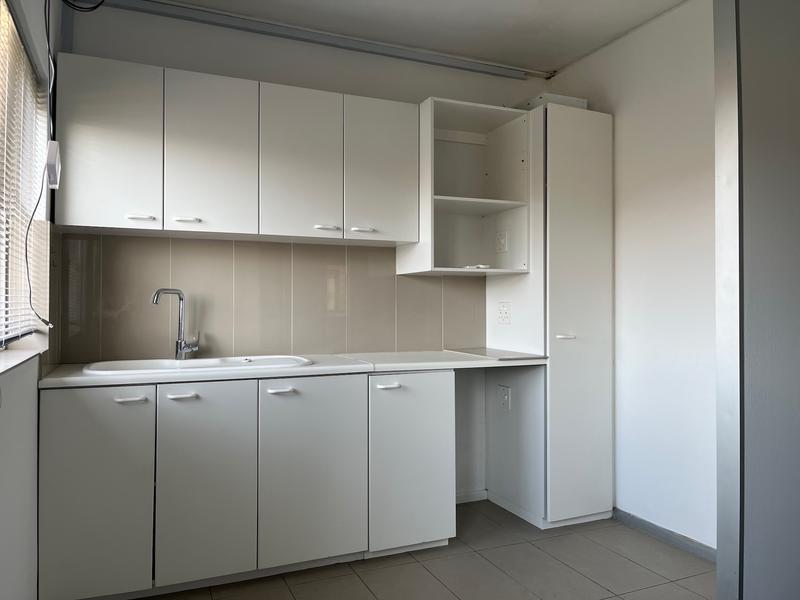 To Let Commercial Property for Rent in Claremont Western Cape